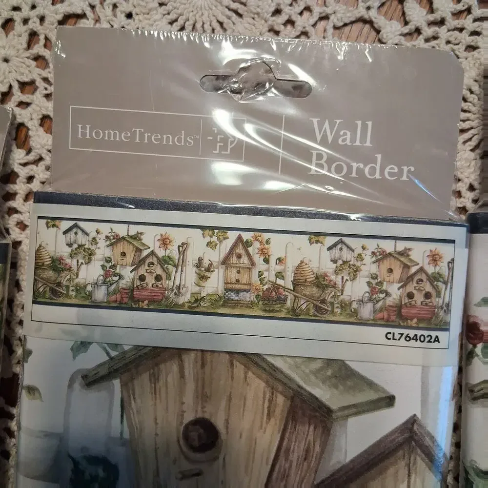 Home Trends new Wallpaper border 3 pkgs 5 yards each Bird house vintage